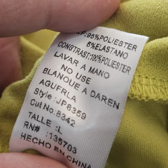 Valentine Crochet Ruffle and Bell Sleeve Jumpsuit Size Large Elegant Romantic - Picture 12 of 14